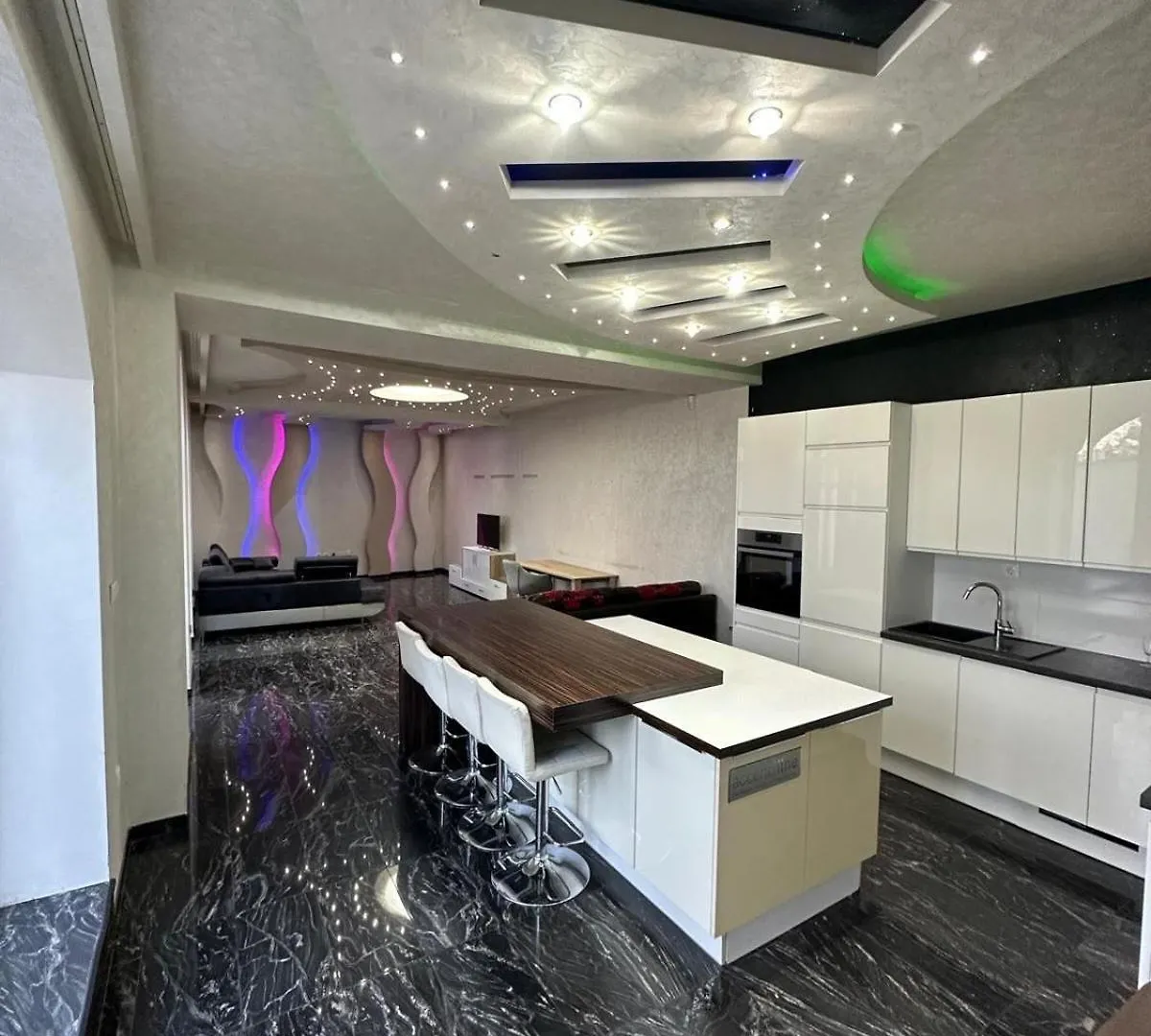 דירות וינה Schoenbrunn Deluxe Maisonette